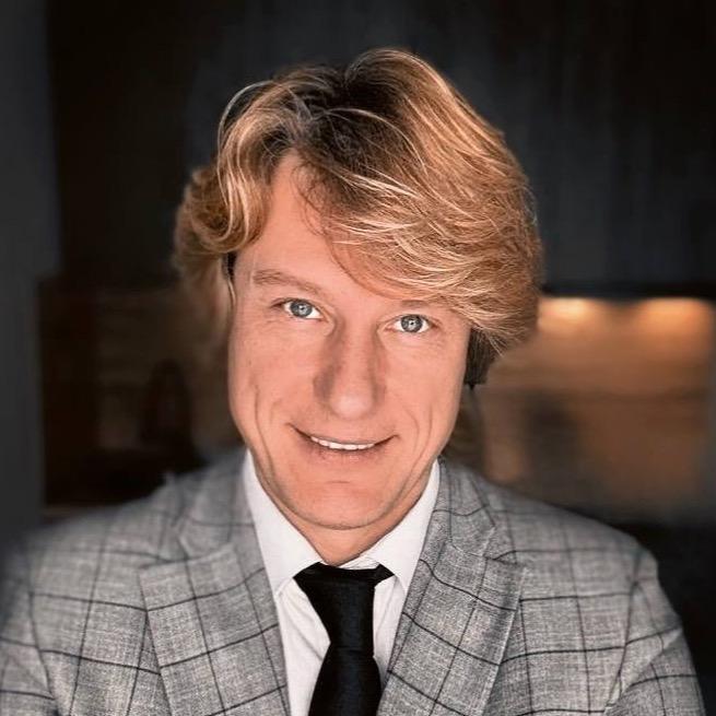 Илья Данильченко. Экс-солист группы "Динамит"